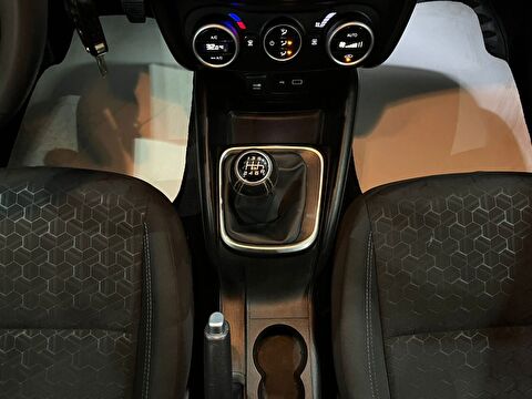 2021 Benzin Manuel Fiat Egea Kırmızı Gürel Tasarım Aksesuar Otomotiv San. Tic. Ltd. Şti.