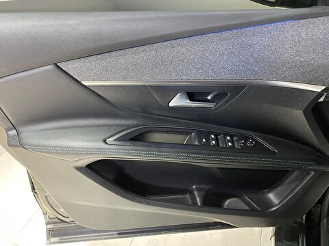 2022 Dizel Otomatik Peugeot 3008 Siyah Gürel Tasarım Aksesuar Otomotiv San. Tic. Ltd. Şti.