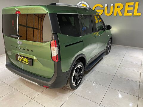 2024 Dizel Manuel Ford Tourneo Courier Yeşil Gürel Tasarım Aksesuar Otomotiv San. Tic. Ltd. Şti.