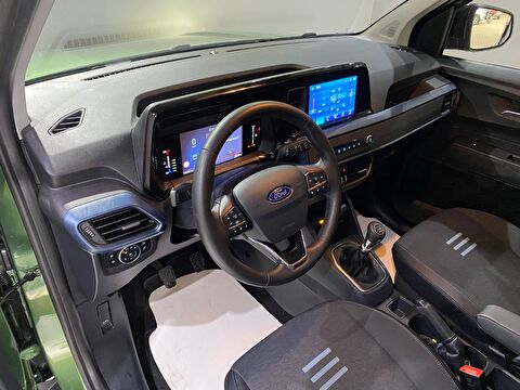 2024 Dizel Manuel Ford Tourneo Courier Yeşil Gürel Tasarım Aksesuar Otomotiv San. Tic. Ltd. Şti.