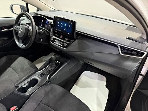 2026 Benzin Otomatik Toyota Corolla Beyaz Gürel Tasarım Aksesuar Otomotiv San. Tic. Ltd. Şti.