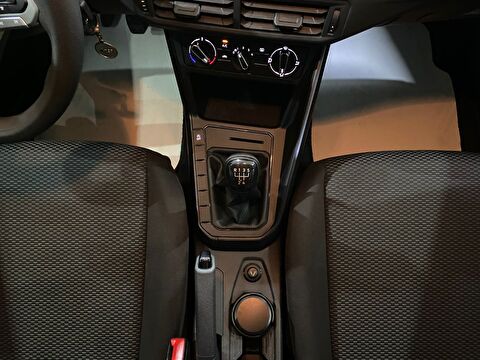 2022 Benzin Manuel Volkswagen Polo Beyaz Gürel Tasarım Aksesuar Otomotiv San. Tic. Ltd. Şti.