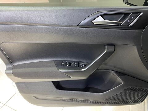 2022 Benzin Manuel Volkswagen Polo Beyaz Gürel Tasarım Aksesuar Otomotiv San. Tic. Ltd. Şti.