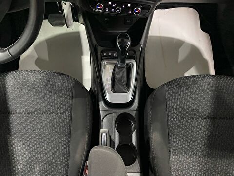 2022 Benzin Otomatik Opel Crossland Beyaz Gürel Tasarım Aksesuar Otomotiv San. Tic. Ltd. Şti.