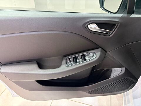 2023 Benzin Otomatik Renault Clio Beyaz Gürel Tasarım Aksesuar Otomotiv San. Tic. Ltd. Şti.