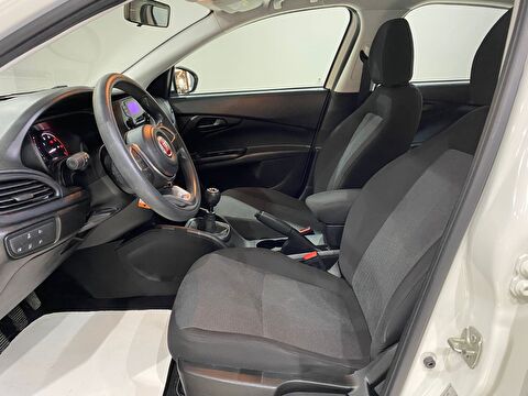 2021 Dizel Manuel Fiat Egea Beyaz Gürel Tasarım Aksesuar Otomotiv San. Tic. Ltd. Şti.