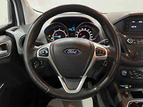 2021 Dizel Manuel Ford Tourneo Courier Journey Beyaz Gürel Tasarım Aksesuar Otomotiv San. Tic. Ltd. Şti.