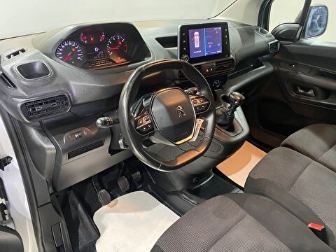 2024 Dizel Manuel Peugeot Partner Beyaz Gürel Tasarım Aksesuar Otomotiv San. Tic. Ltd. Şti.