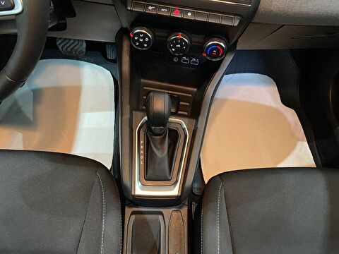 2025 Benzin Otomatik Renault Clio Gri Gürel Tasarım Aksesuar Otomotiv San. Tic. Ltd. Şti.