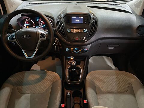 2023 Benzin Manuel Ford Tourneo Courier Beyaz Gürel Tasarım Aksesuar Otomotiv San. Tic. Ltd. Şti.