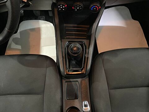 2022 Benzin Manuel Renault Clio Beyaz Gürel Tasarım Aksesuar Otomotiv San. Tic. Ltd. Şti.