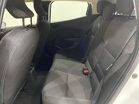 2022 Benzin Manuel Renault Clio Beyaz Gürel Tasarım Aksesuar Otomotiv San. Tic. Ltd. Şti.