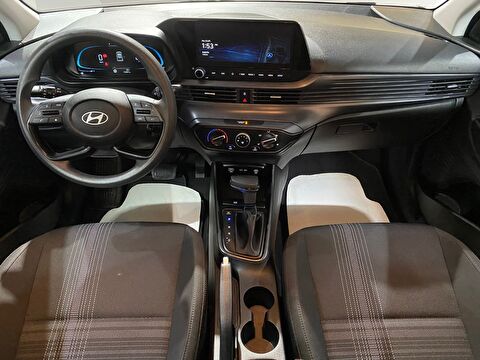 2024 Benzin Otomatik Hyundai i20 Beyaz Gürel Tasarım Aksesuar Otomotiv San. Tic. Ltd. Şti.