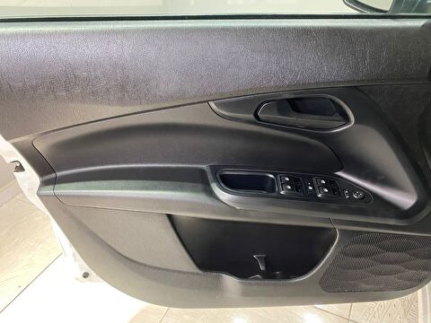 2022 Benzin Manuel Fiat Egea Beyaz Gürel Tasarım Aksesuar Otomotiv San. Tic. Ltd. Şti.