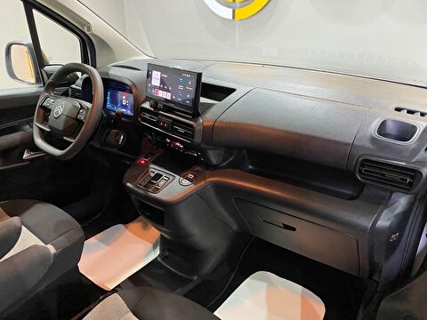 2026 Dizel Otomatik Citroen Berlingo Beyaz Gürel Tasarım Aksesuar Otomotiv San. Tic. Ltd. Şti.