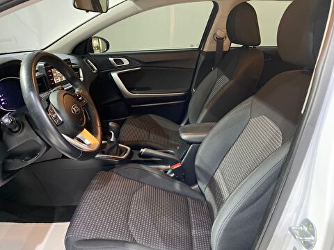 2019 Benzin Manuel Kia Cee'd Beyaz Gürel Tasarım Aksesuar Otomotiv San. Tic. Ltd. Şti.
