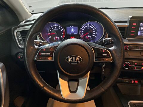 2019 Benzin Manuel Kia Cee'd Beyaz Gürel Tasarım Aksesuar Otomotiv San. Tic. Ltd. Şti.