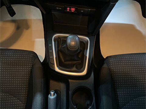 2019 Benzin Manuel Kia Cee'd Beyaz Gürel Tasarım Aksesuar Otomotiv San. Tic. Ltd. Şti.