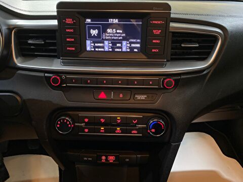 2019 Benzin Manuel Kia Cee'd Beyaz Gürel Tasarım Aksesuar Otomotiv San. Tic. Ltd. Şti.