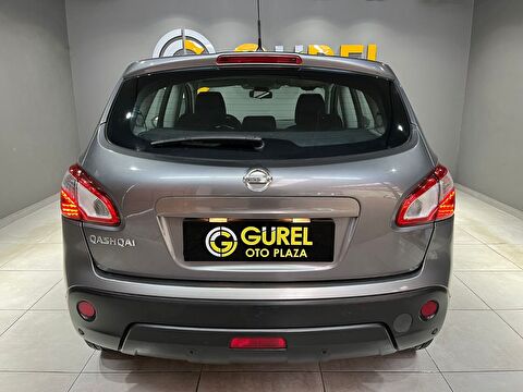 2013 Benzin Otomatik Nissan Qashqai Gri Gürel Tasarım Aksesuar Otomotiv San. Tic. Ltd. Şti.