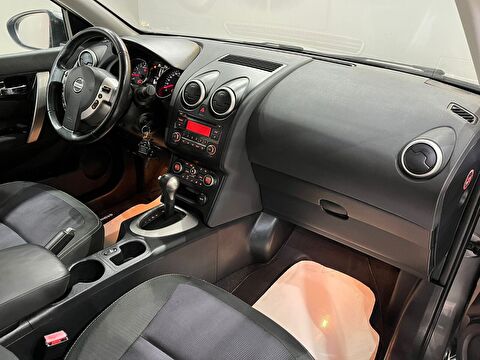 2013 Benzin Otomatik Nissan Qashqai Gri Gürel Tasarım Aksesuar Otomotiv San. Tic. Ltd. Şti.