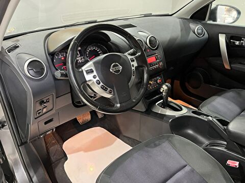 2013 Benzin Otomatik Nissan Qashqai Gri Gürel Tasarım Aksesuar Otomotiv San. Tic. Ltd. Şti.