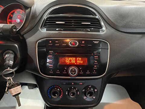 2014 Benzin Manuel Fiat Punto Beyaz Gürel Tasarım Aksesuar Otomotiv San. Tic. Ltd. Şti.