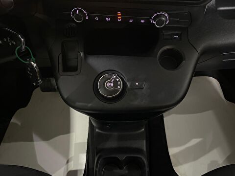 2023 Dizel Otomatik Citroen Berlingo Gri Gürel Tasarım Aksesuar Otomotiv San. Tic. Ltd. Şti.