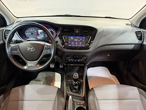 2017 Benzin Manuel Hyundai i20 Active Mavi Gürel Tasarım Aksesuar Otomotiv San. Tic. Ltd. Şti.