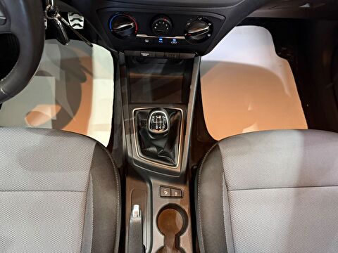 2017 Benzin Manuel Hyundai i20 Active Mavi Gürel Tasarım Aksesuar Otomotiv San. Tic. Ltd. Şti.