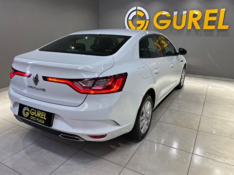 2022 Benzin Otomatik Renault Megane Beyaz Gürel Tasarım Aksesuar Otomotiv San. Tic. Ltd. Şti.