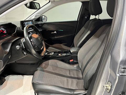 2021 Benzin Otomatik Peugeot 208 Gümüş Gri Gürel Tasarım Aksesuar Otomotiv San. Tic. Ltd. Şti.