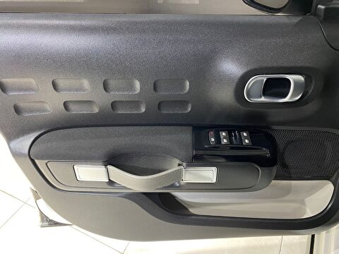 2017 Dizel Manuel Citroen C3 Beyaz Gürel Tasarım Aksesuar Otomotiv San. Tic. Ltd. Şti.