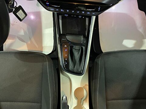 2024 Benzin Otomatik Hyundai Bayon Beyaz Gürel Tasarım Aksesuar Otomotiv San. Tic. Ltd. Şti.