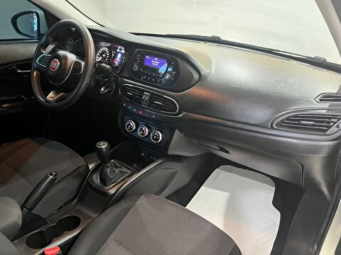 2022 Dizel Manuel Fiat Egea Beyaz Gürel Tasarım Aksesuar Otomotiv San. Tic. Ltd. Şti.