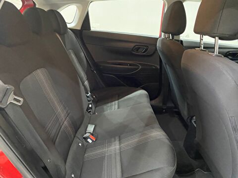 2024 Benzin Otomatik Hyundai i20 Kırmızı Gürel Tasarım Aksesuar Otomotiv San. Tic. Ltd. Şti.