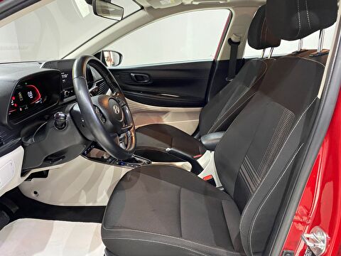 2024 Benzin Otomatik Hyundai Bayon Kırmızı Gürel Tasarım Aksesuar Otomotiv San. Tic. Ltd. Şti.