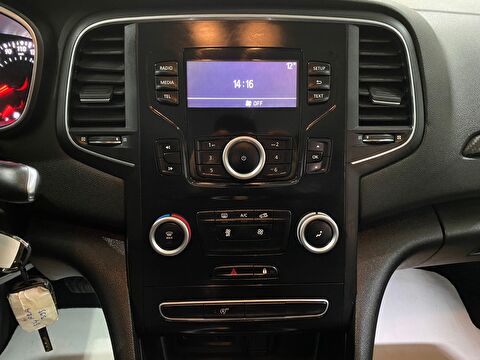 2022 Benzin Otomatik Renault Megane Beyaz Gürel Tasarım Aksesuar Otomotiv San. Tic. Ltd. Şti.