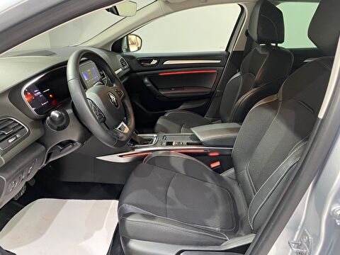 2024 Benzin Otomatik Renault Megane Gümüş Gri Gürel Tasarım Aksesuar Otomotiv San. Tic. Ltd. Şti.