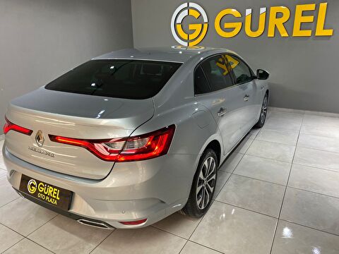 2024 Benzin Otomatik Renault Megane Gümüş Gri Gürel Tasarım Aksesuar Otomotiv San. Tic. Ltd. Şti.