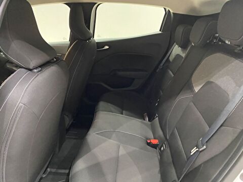 2026 Benzin Otomatik Renault Clio Beyaz Gürel Tasarım Aksesuar Otomotiv San. Tic. Ltd. Şti.