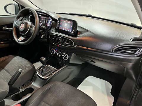 2023 Benzin Manuel Fiat Egea Gri Gürel Tasarım Aksesuar Otomotiv San. Tic. Ltd. Şti.