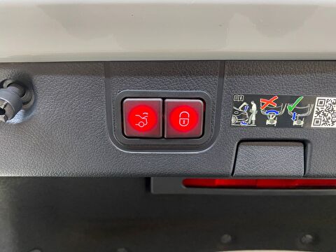 2023 MHEV Otomatik Mercedes-Benz CLA Beyaz Gürel Tasarım Aksesuar Otomotiv San. Tic. Ltd. Şti.