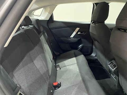2025 Benzin Otomatik Citroen C4 X Gri Gürel Tasarım Aksesuar Otomotiv San. Tic. Ltd. Şti.