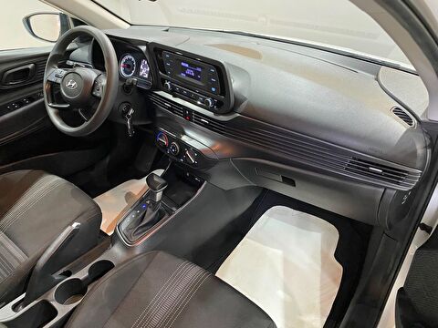 2022 Benzin Otomatik Hyundai i20 Beyaz Gürel Tasarım Aksesuar Otomotiv San. Tic. Ltd. Şti.