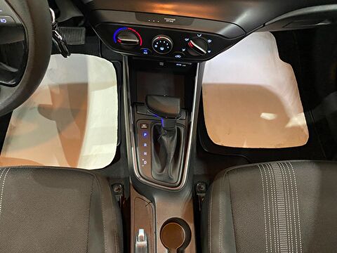 2022 Benzin Otomatik Hyundai i20 Beyaz Gürel Tasarım Aksesuar Otomotiv San. Tic. Ltd. Şti.