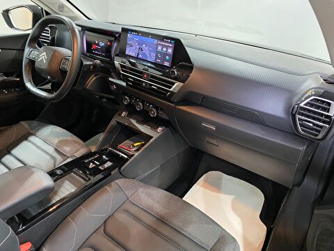 2024 Benzin Otomatik Citroen C4 X Siyah Gürel Tasarım Aksesuar Otomotiv San. Tic. Ltd. Şti.