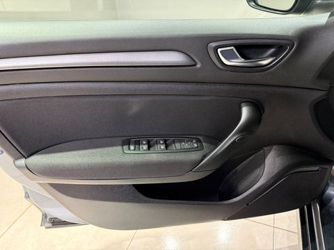 2021 Benzin Otomatik Renault Megane Gri Gürel Tasarım Aksesuar Otomotiv San. Tic. Ltd. Şti.