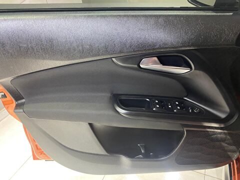 2021 Benzin Manuel Fiat Egea Turuncu Gürel Tasarım Aksesuar Otomotiv San. Tic. Ltd. Şti.