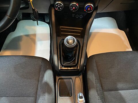 2023 Benzin Manuel Renault Clio Beyaz Gürel Tasarım Aksesuar Otomotiv San. Tic. Ltd. Şti.